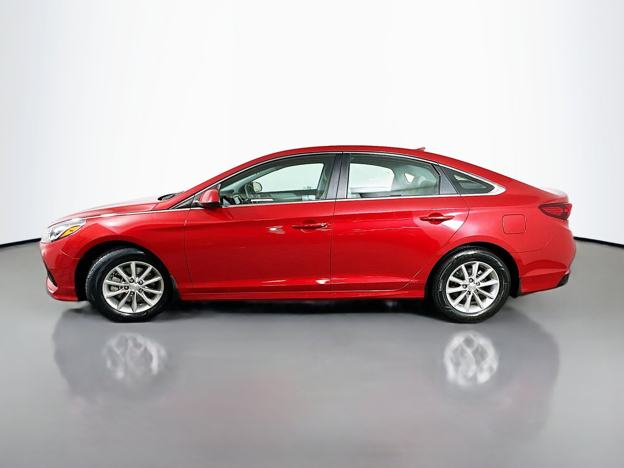 Used 2019 Hyundai Sonata SE image 4