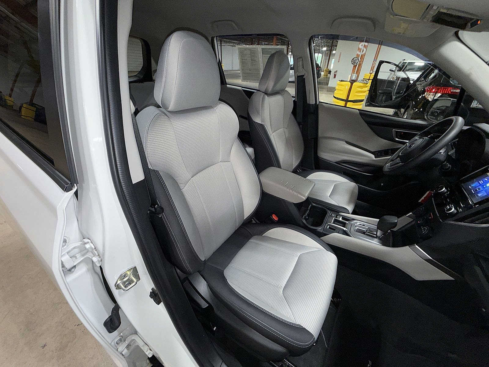 Used 2022 Subaru Forester AWD/4WD image 16