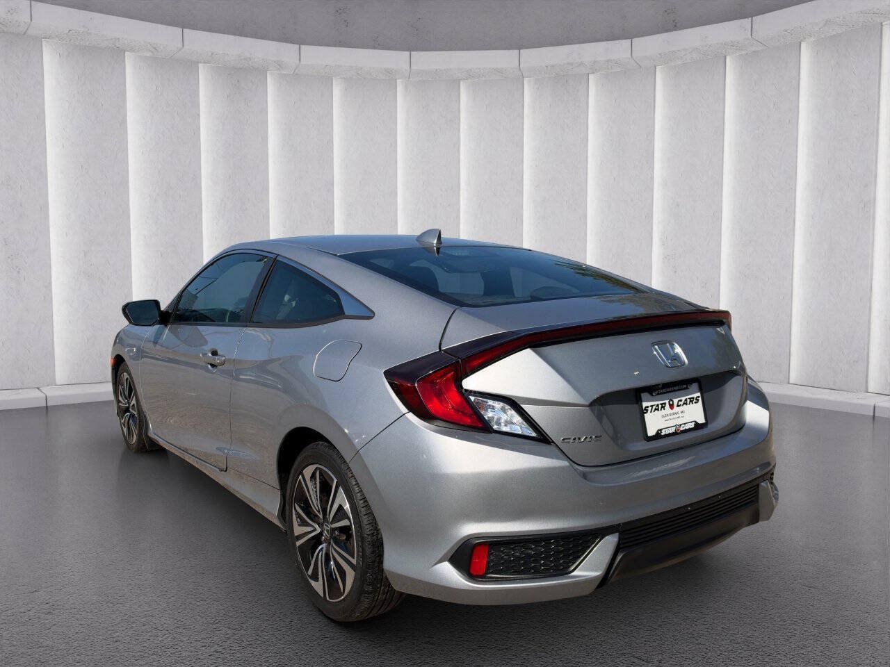 Used 2016 Honda Civic EX-T image 3