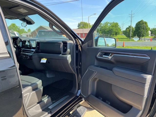 New 2026 Chevrolet Silverado 1500 LT w/ Leather Package AWD/4WD image 16