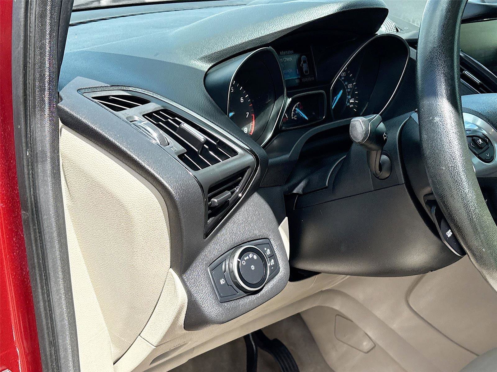 Used 2015 Ford Escape Titanium image 10