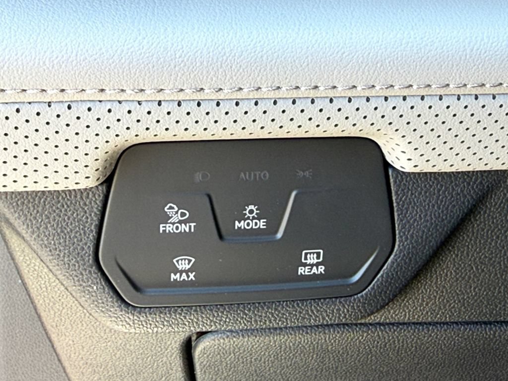 New 2026 Volkswagen Atlas Peak Edition AWD/4WD image 23