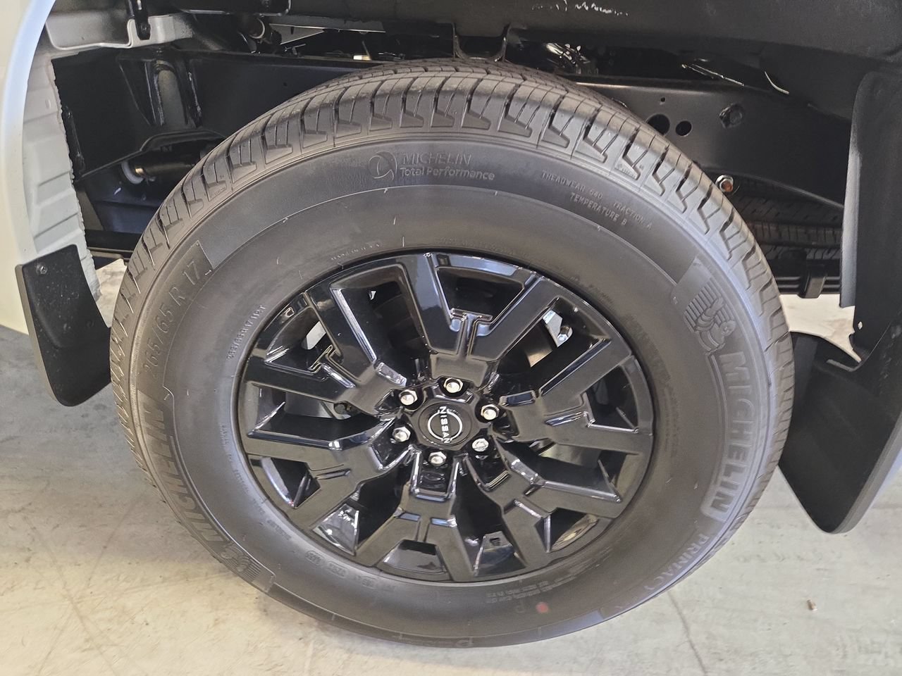 New 2026 Nissan Frontier SV w/ Tow Package AWD/4WD image 32