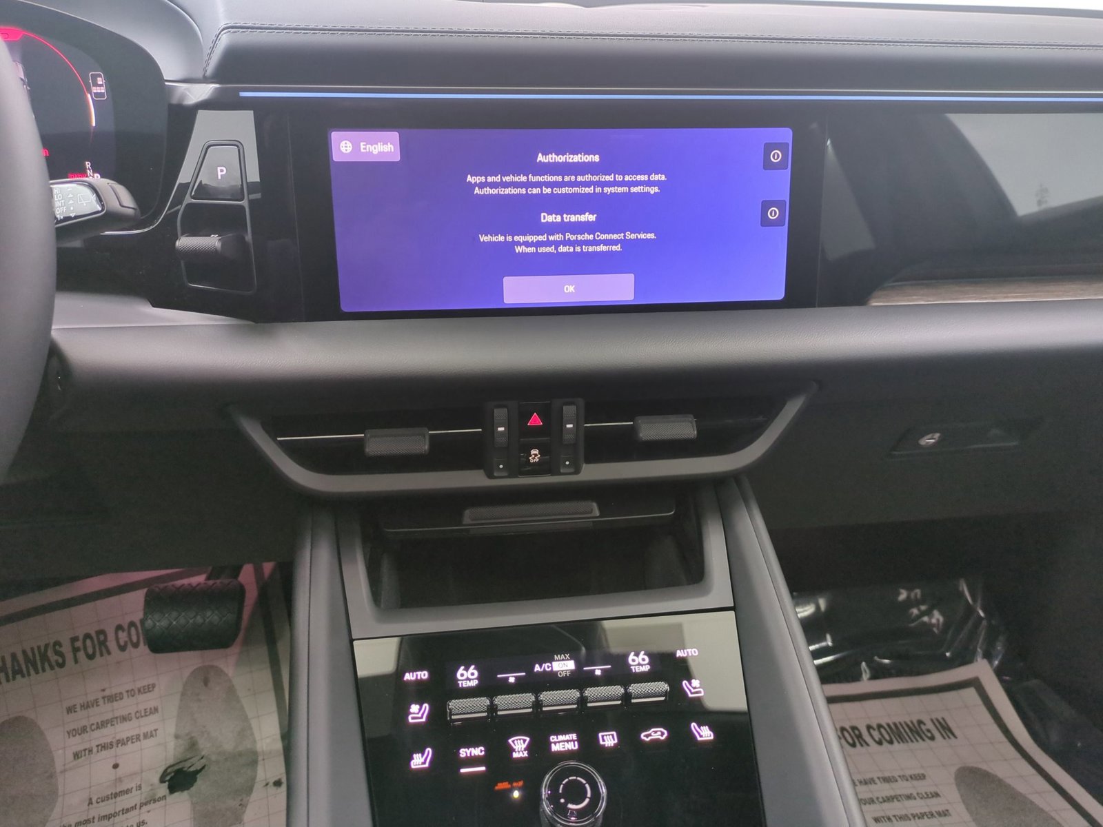 New 2026 Porsche Macan 4 Electric image 12