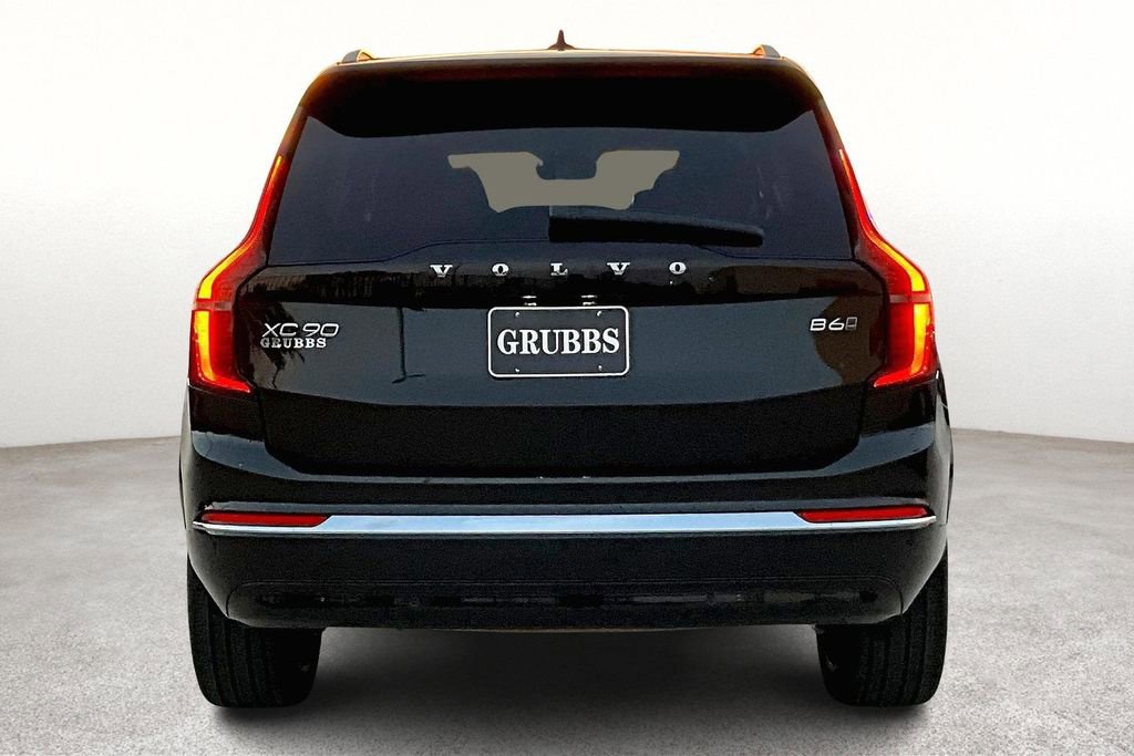 Certified 2025 Volvo XC90 B6 Plus image 6