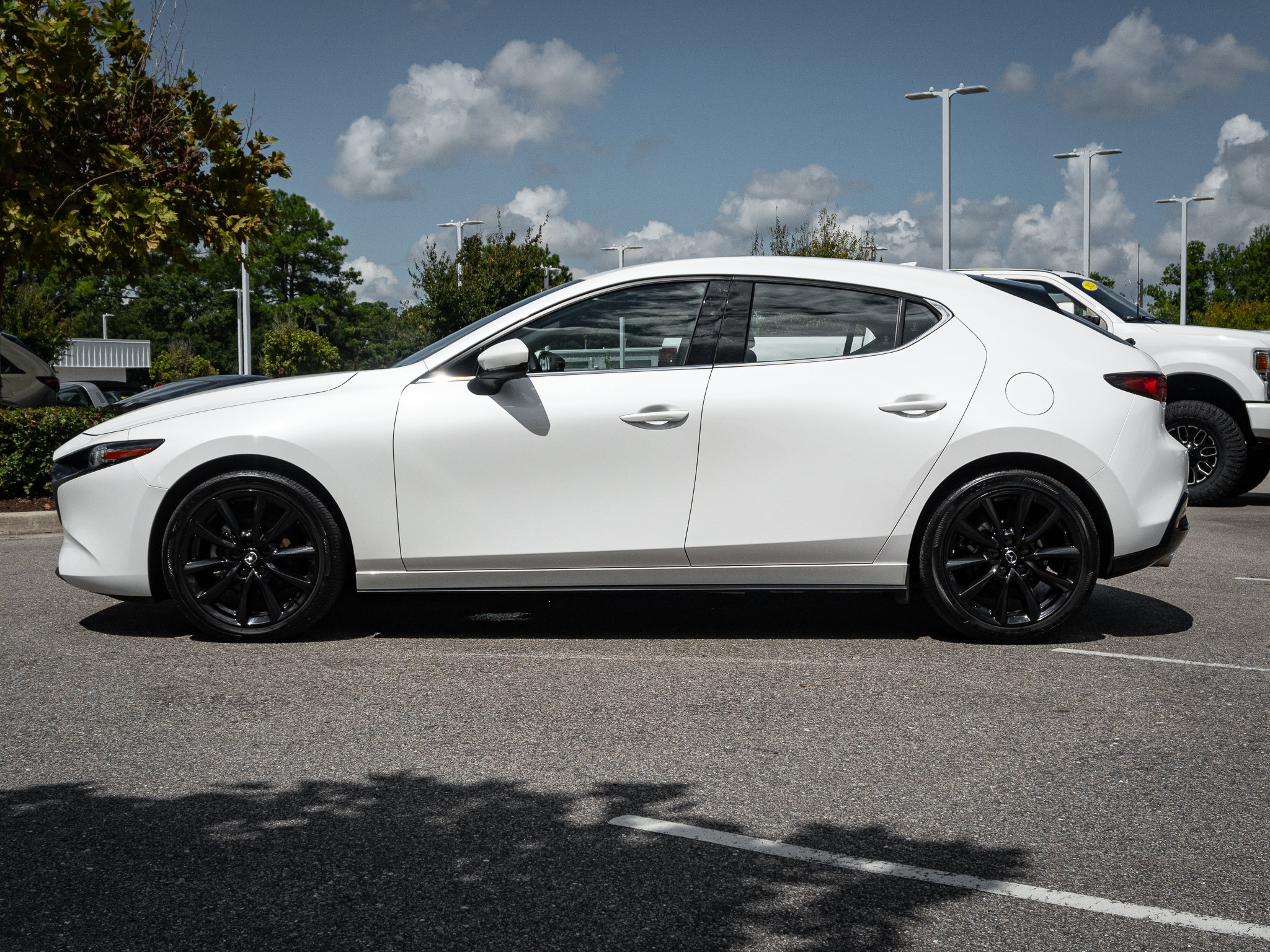 Certified 2025 MAZDA MAZDA3 2.5 S Hatchback w/ Premium Pkg FWD image 7