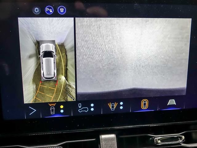 New 2027 Chevrolet Equinox RS w/ Safety and Technology Package FWD image 21