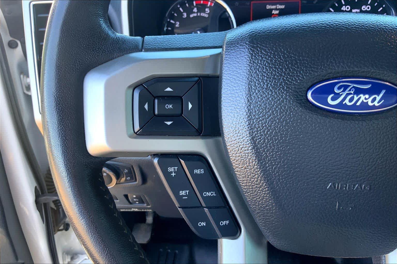 Certified 2022 Ford F250 Lariat w/ Tremor Off-Road Package AWD/4WD image 24