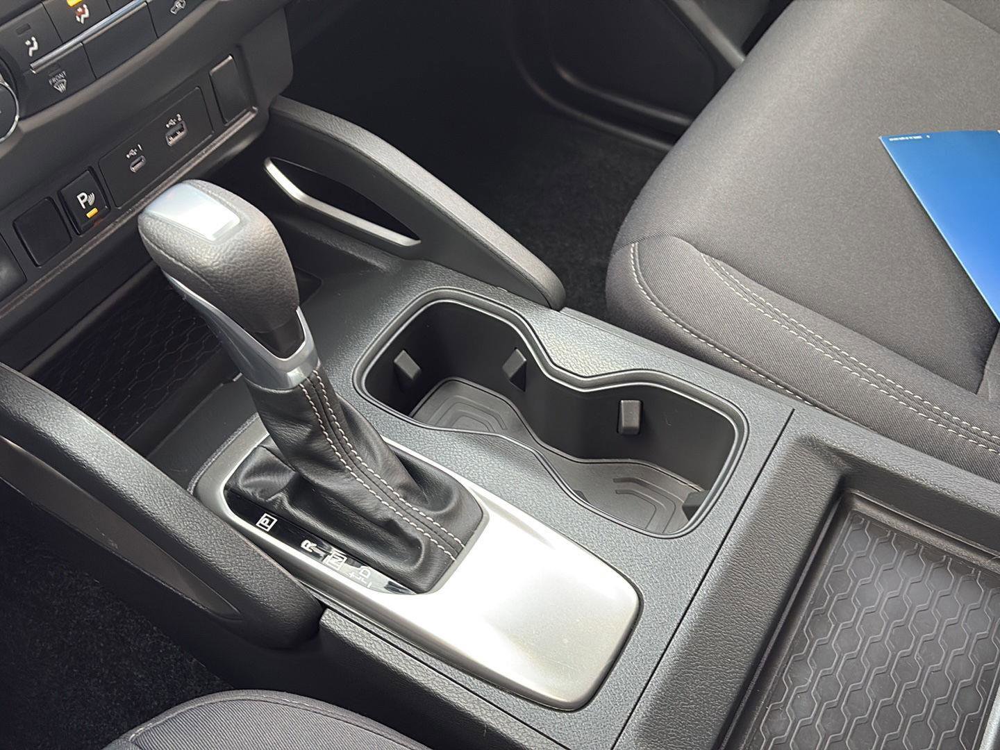 Used 2025 Nissan Frontier SV image 22