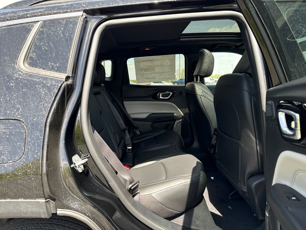 New 2026 Jeep Compass Limited AWD/4WD image 11