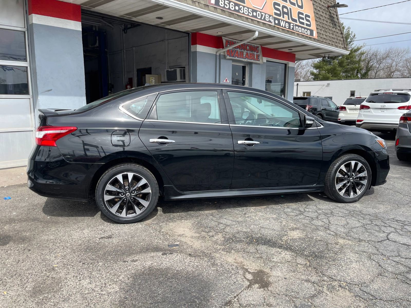 Used 2019 Nissan Sentra SR image 10