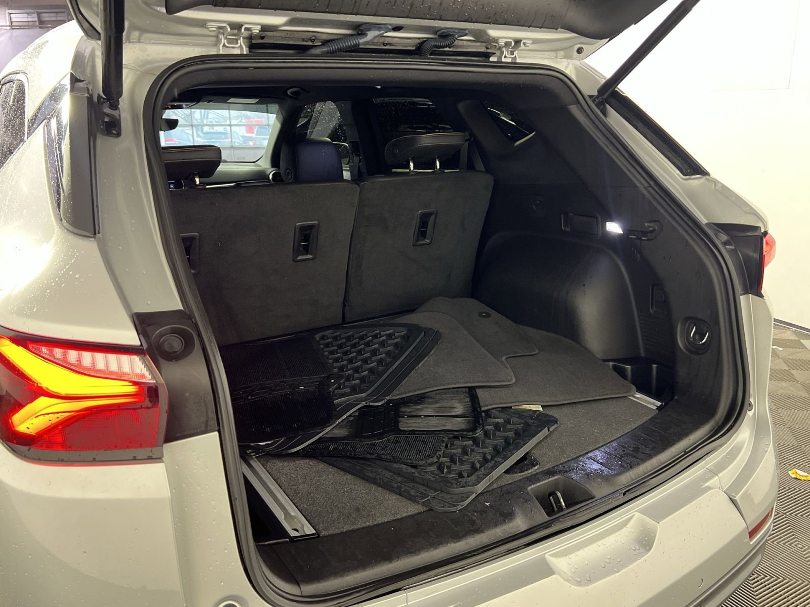 Used 2019 Chevrolet Blazer Premier w/ Driver Confidence II Package image 25