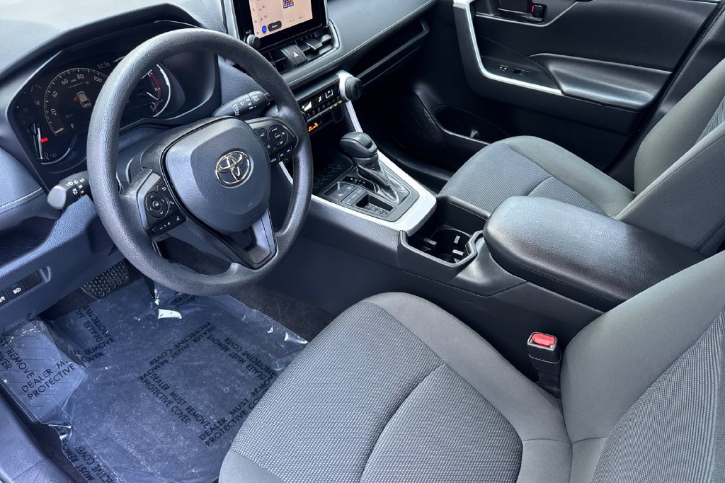 Certified 2023 Toyota RAV4 LE FWD image 9