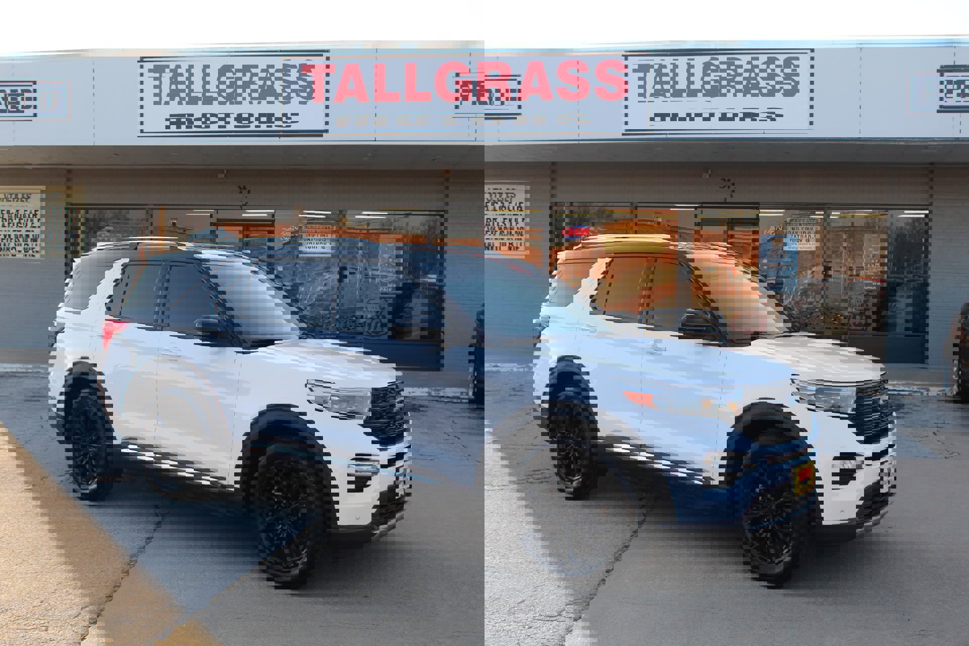 Used 2020 Ford Explorer Limited image 2