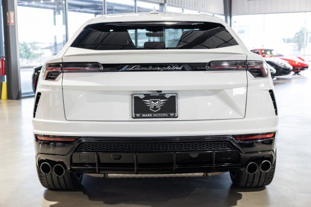 Used 2022 Lamborghini Urus AWD/4WD image 5