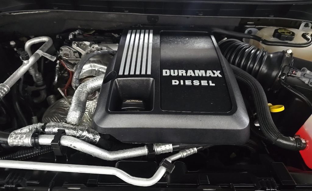 Used 2024 Chevrolet Silverado 1500 ZR2 w/ Technology Package AWD/4WD image 8