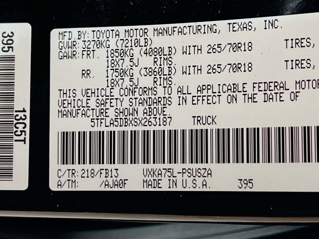 Used 2025 Toyota Tundra SR5 w/ SR5 Convenience Package AWD/4WD image 29