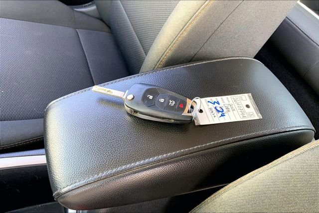 Used 2018 Chevrolet Cruze LS image 11