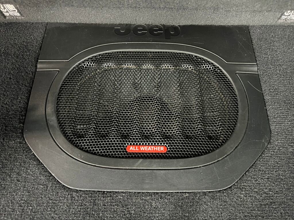 Used 2020 Jeep Wrangler Rubicon w/ Cold Weather Group image 21