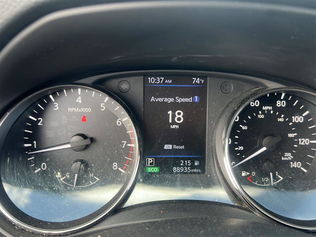 Used 2019 Nissan Rogue SV image 8