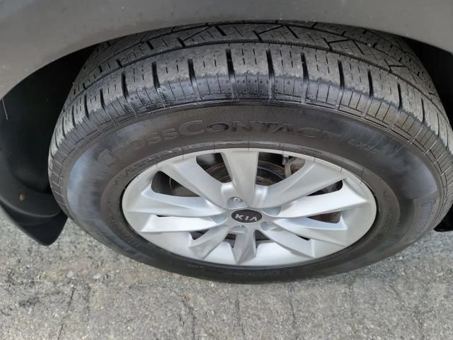 Used 2019 Kia Sorento AWD V6 image 39