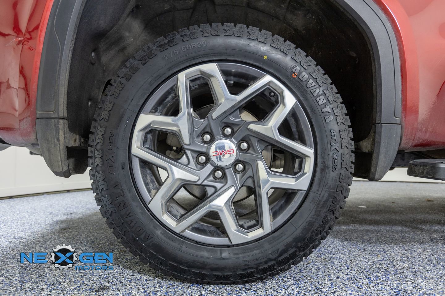 Used 2023 GMC Sierra 1500 SLT AWD/4WD image 45
