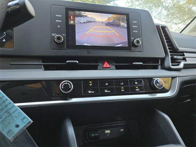 Certified 2025 Kia Sportage LX image 18