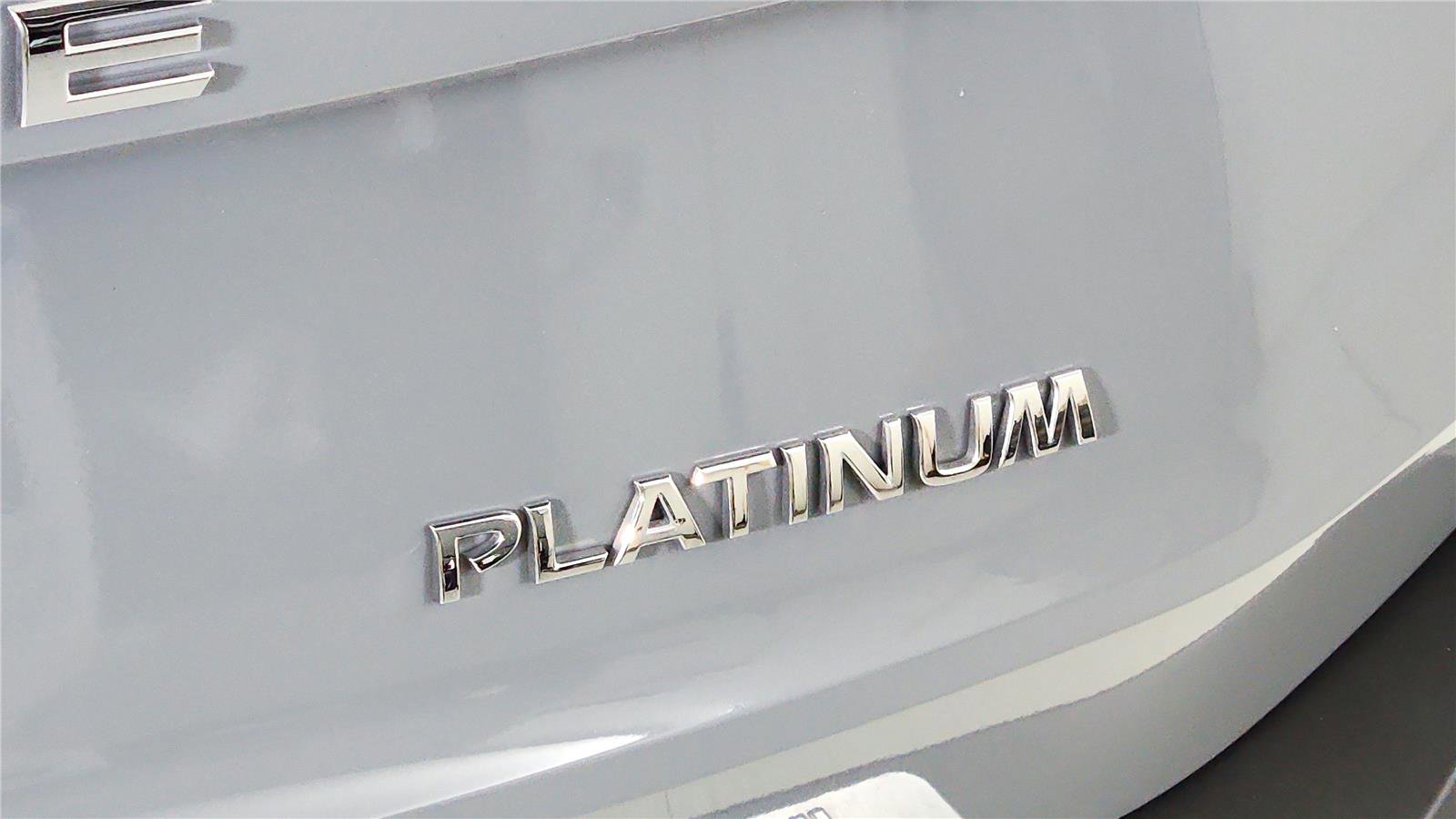 Used 2023 Nissan Rogue Platinum w/ Platinum Premium Package FWD image 19