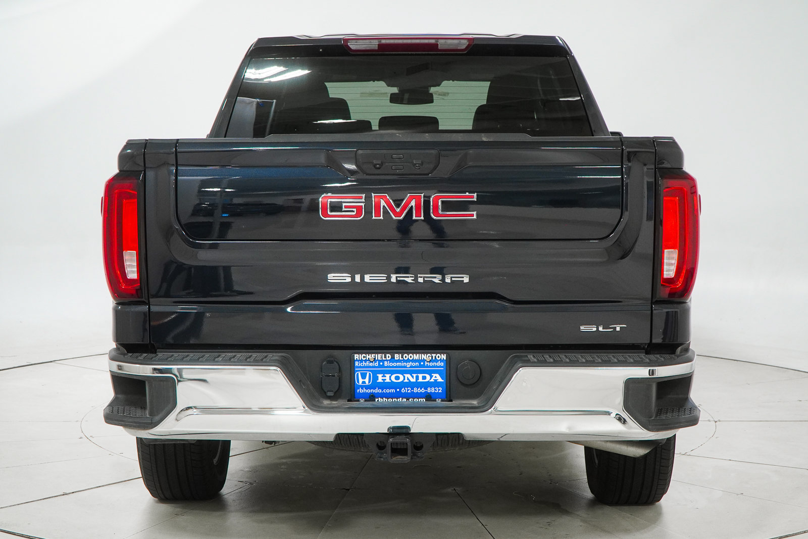 Used 2026 GMC Sierra 1500 SLT AWD/4WD image 7
