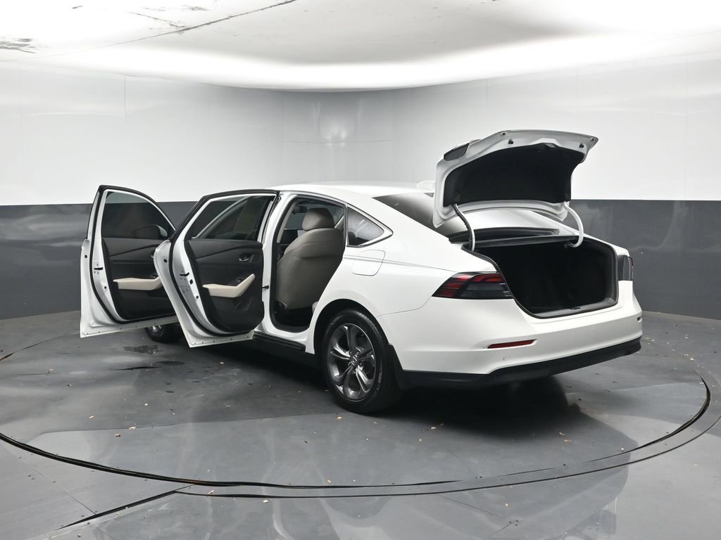 Used 2023 Honda Accord EX image 47