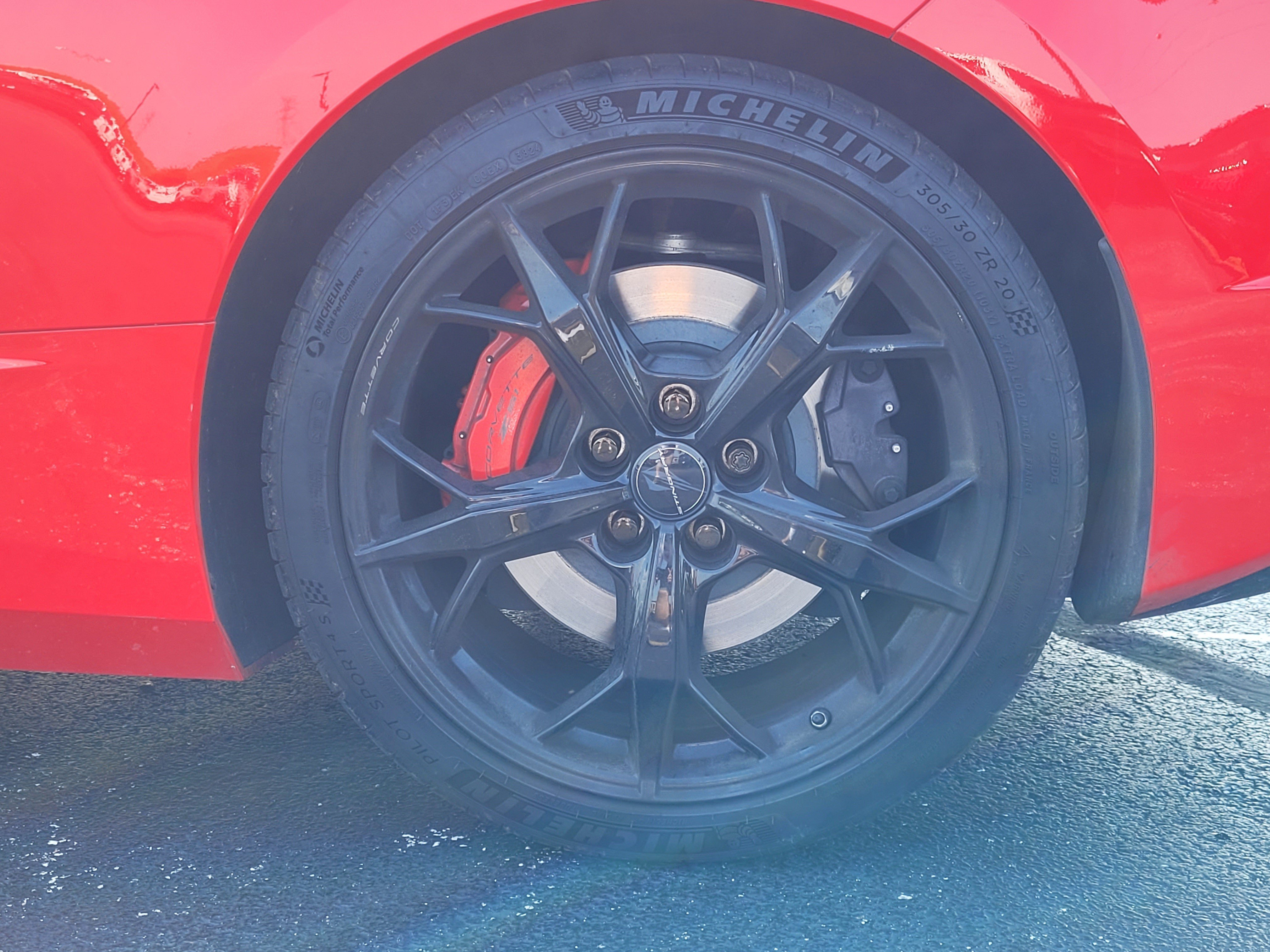 Used 2020 Chevrolet Corvette Stingray Premium Cpe w/ 3LT Preferred Equipment Group RWD image 10
