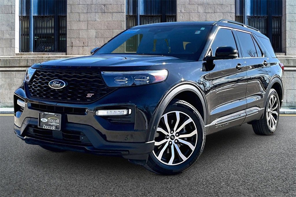 Certified 2020 Ford Explorer ST w/ Premium Technology Package image 2