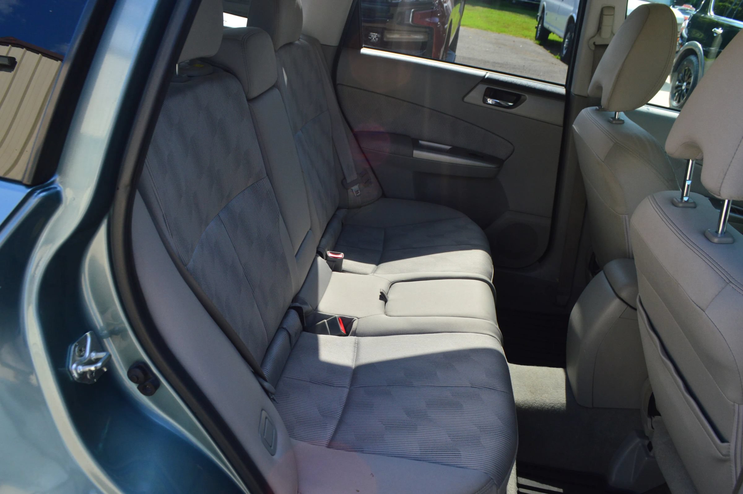 Used 2010 Subaru Forester 2.5X Premium AWD/4WD image 27