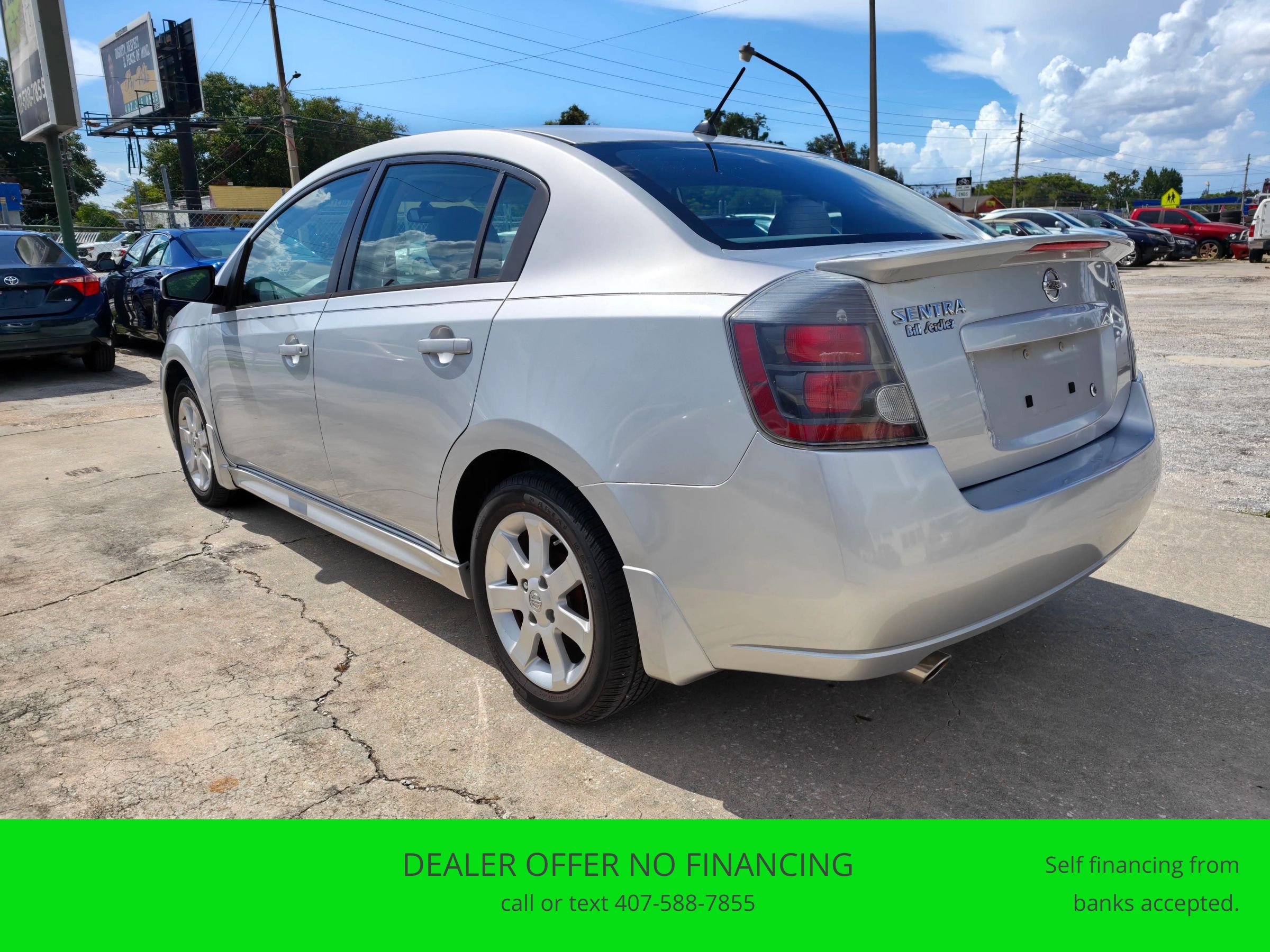 Used 2012 Nissan Sentra 2.0 SR FWD image 3