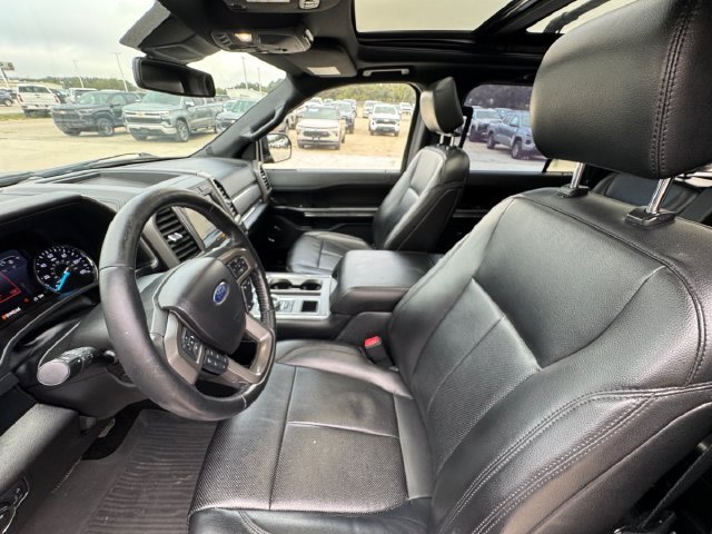Used 2020 Ford Expedition Max XLT w/ Equipment Group 202A RWD image 28