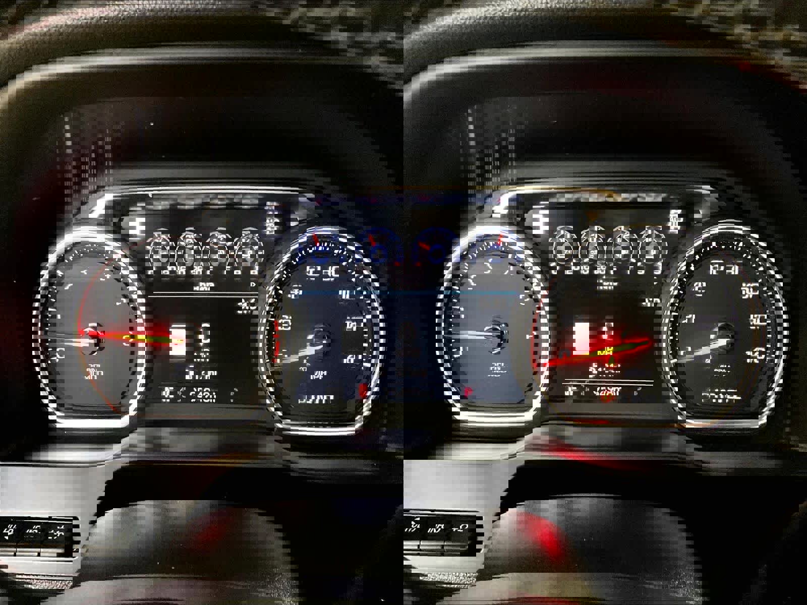 Used 2022 Chevrolet Silverado 1500 High Country w/ Technology Package AWD/4WD image 25