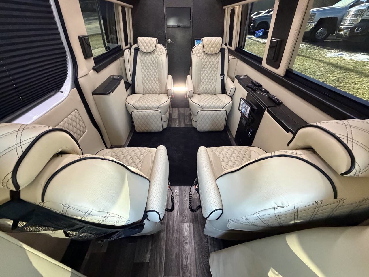 Used 2019 Mercedes-Benz Sprinter 170 image 50