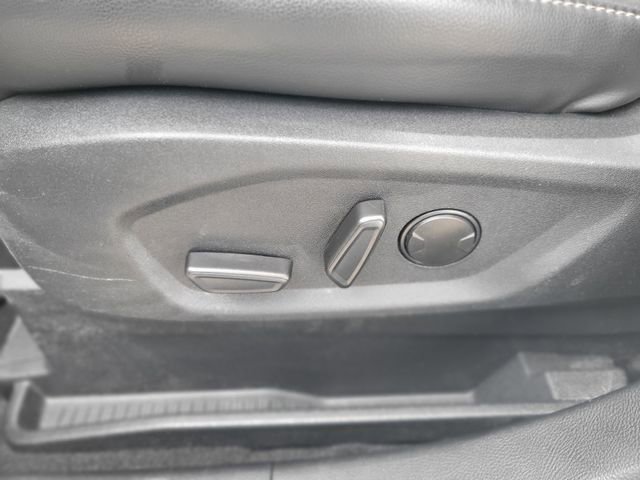 Used 2024 Ford Edge SEL image 20