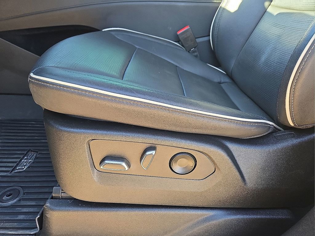 Used 2022 Cadillac Escalade Sport w/ Touring Package image 23