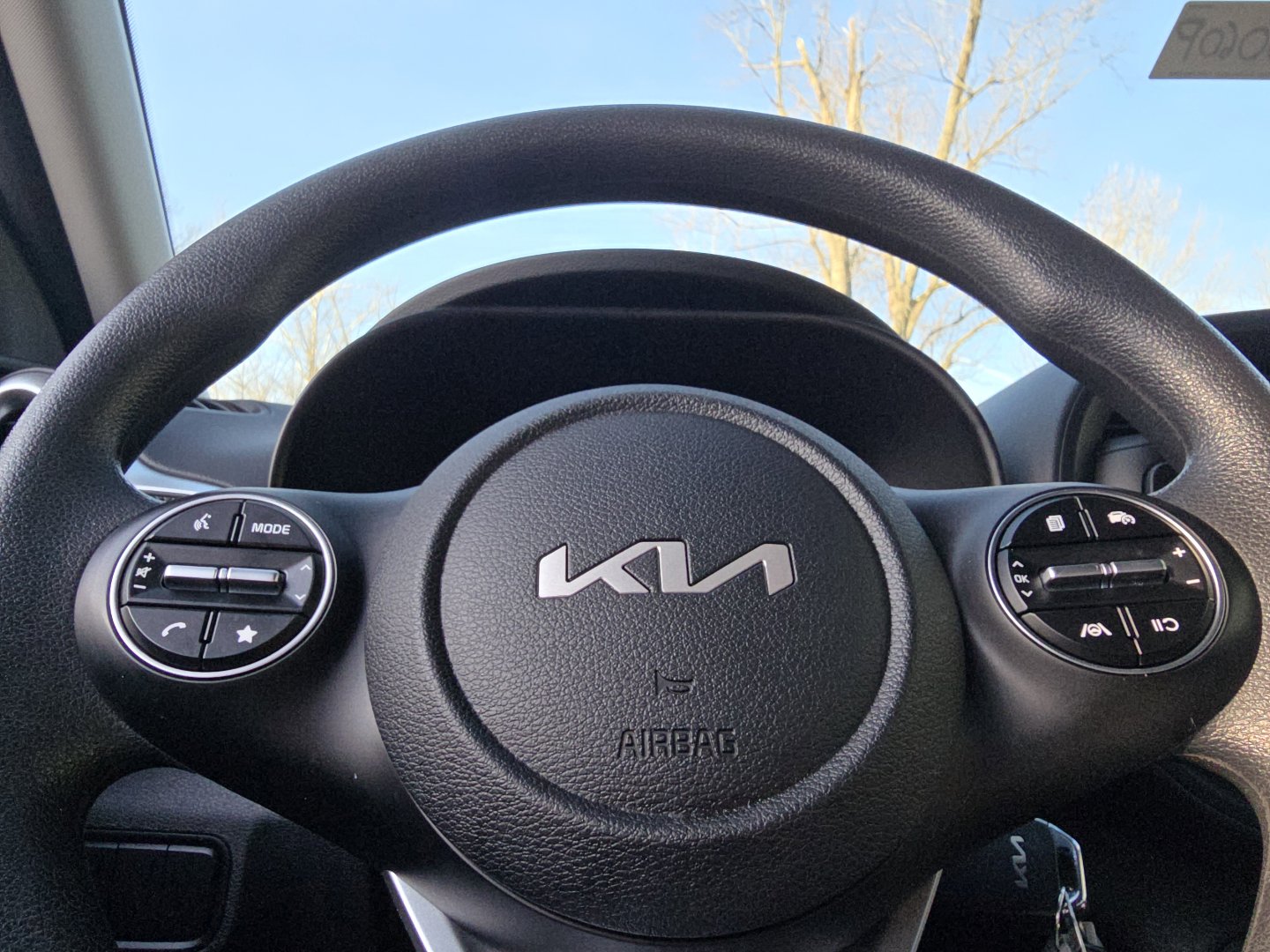 Used 2023 Kia Soul LX w/ LX Technology Package FWD image 25