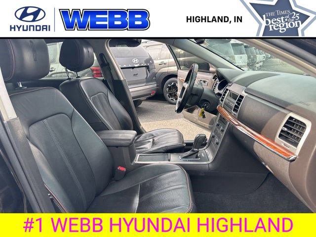 Used 2011 Lincoln MKZ image 32