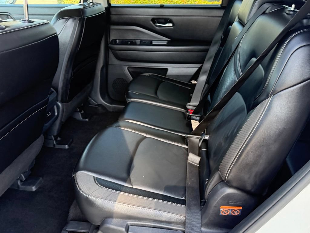 Certified 2024 Nissan Pathfinder SL FWD image 20