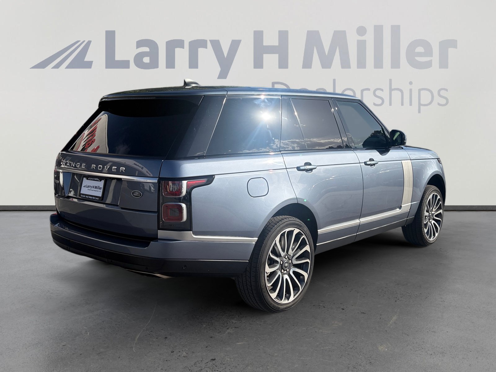 Used 2019 Land Rover Range Rover Supercharged AWD/4WD image 5