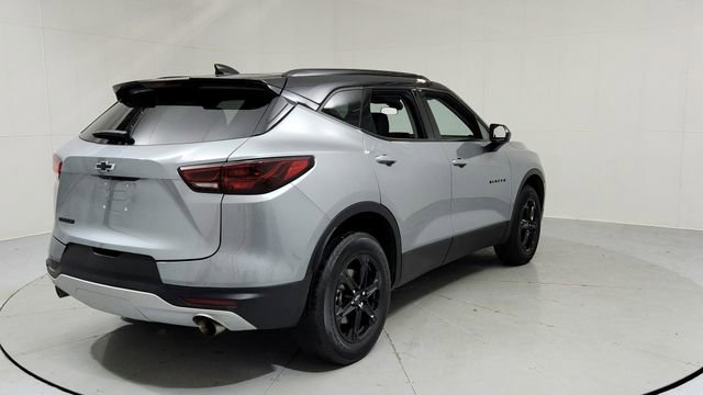 Used 2024 Chevrolet Blazer LT w/ Midnight/Sport Edition image 5