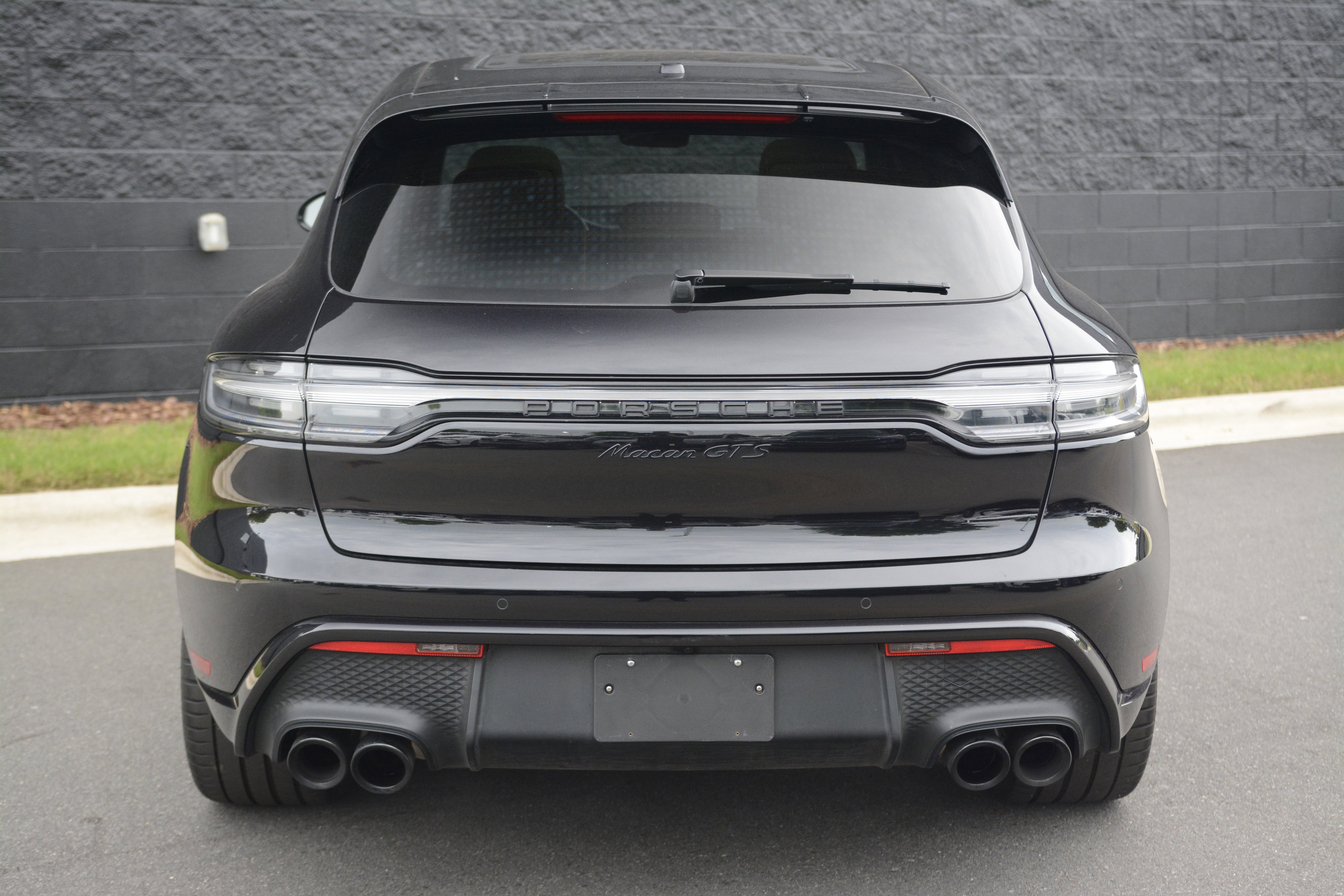 Certified 2023 Porsche Macan GTS AWD/4WD image 6