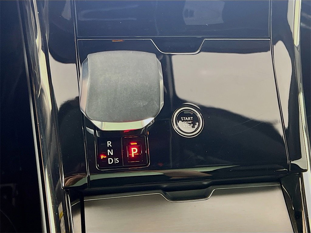 Certified 2024 Land Rover Range Rover Sport Dynamic SE image 17