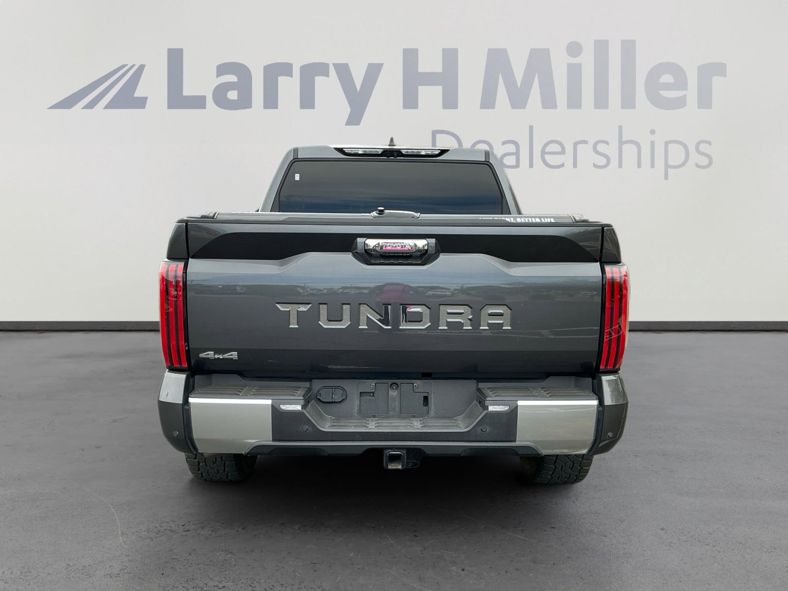 Certified 2025 Toyota Tundra Limited AWD/4WD image 4