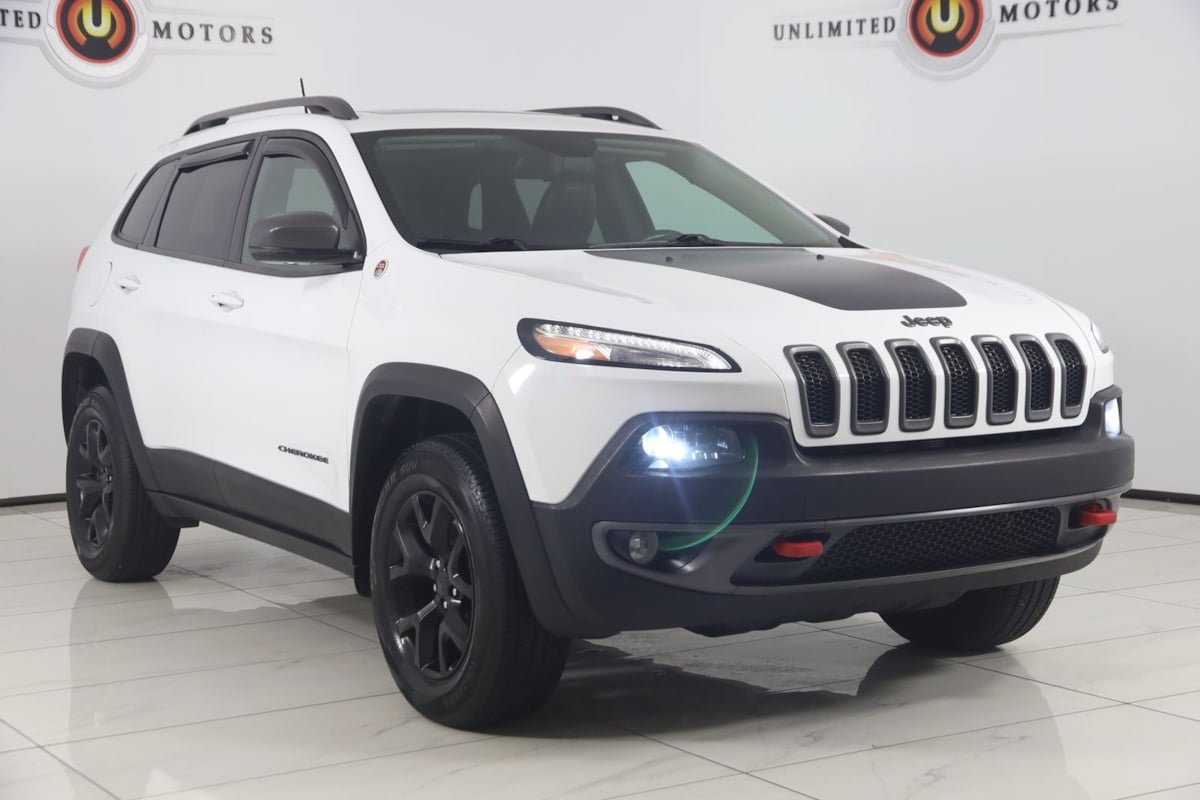 Used 2017 Jeep Cherokee Trailhawk AWD/4WD image 20