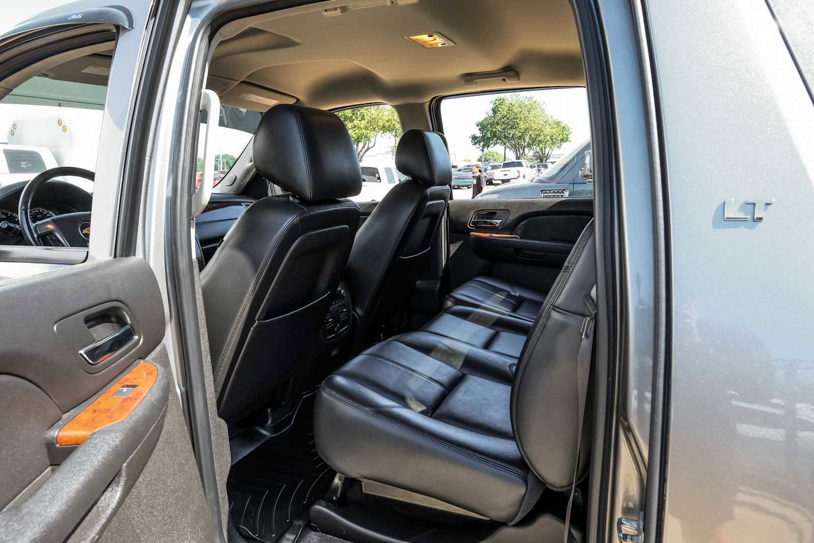 Used 2012 Chevrolet Avalanche LT w/ All-Star Edition image 32