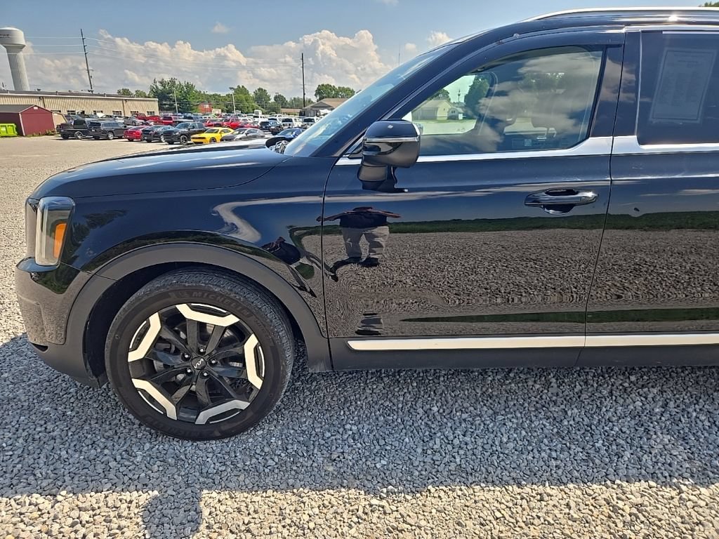 Used 2023 Kia Telluride EX AWD/4WD image 25